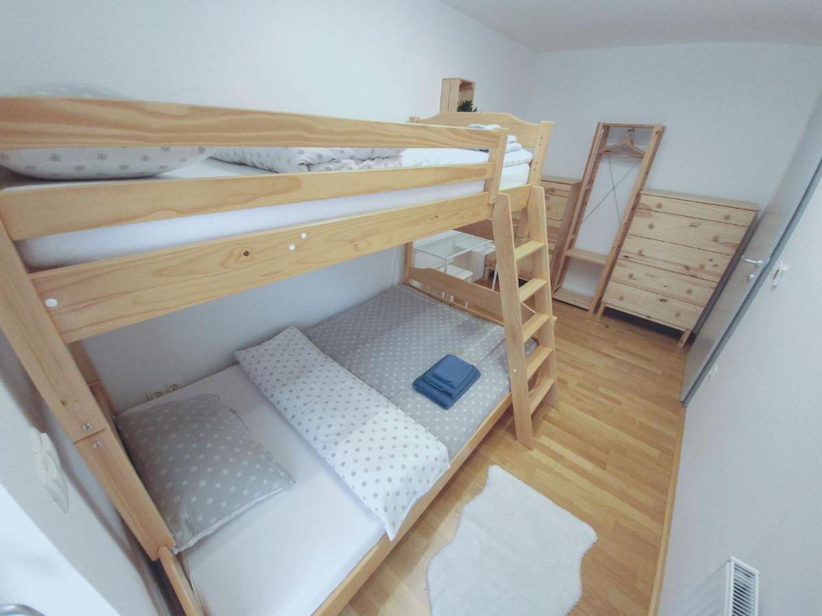 Apartma M&J 莫斯特拉纳 外观 照片