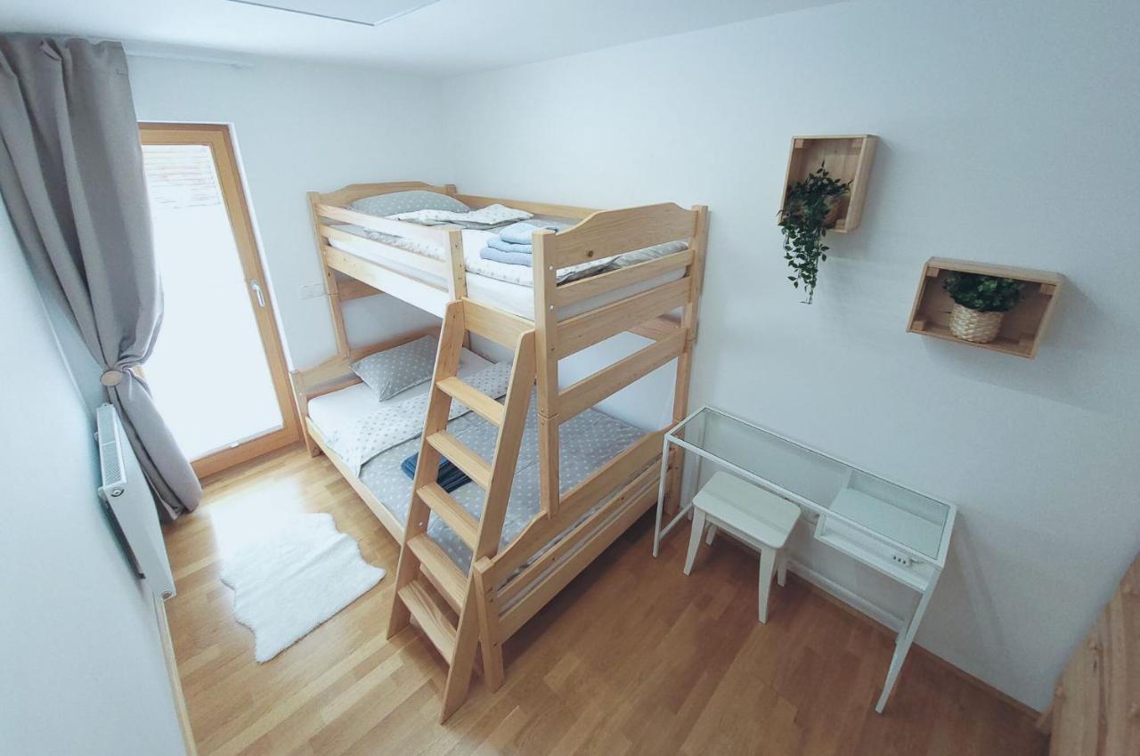 Apartma M&J 莫斯特拉纳 外观 照片